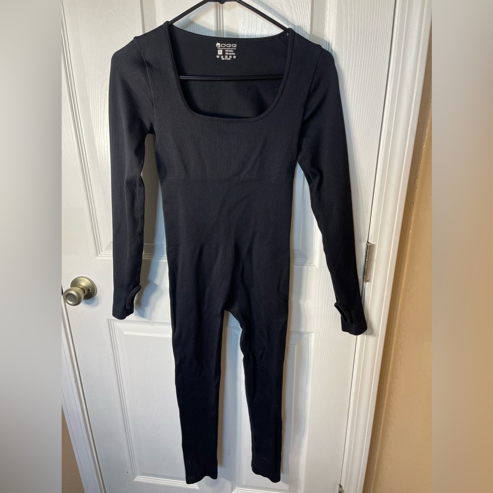 Oqq black jumpsuit with a square neck line